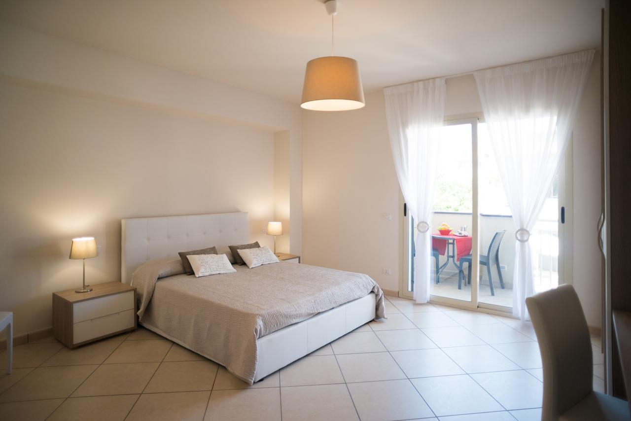 Riva Del Sol Bed & Breakfast Santa Teresa Di Riva Exterior photo