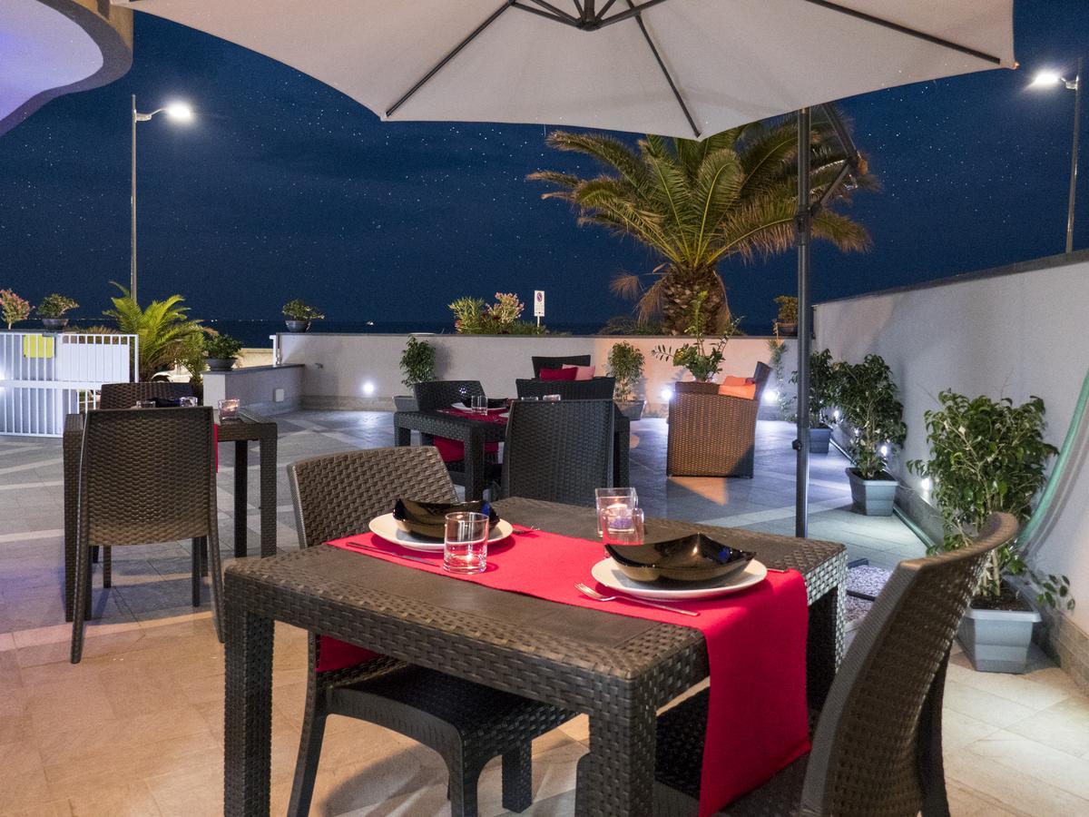 Riva Del Sol Bed & Breakfast Santa Teresa Di Riva Exterior photo